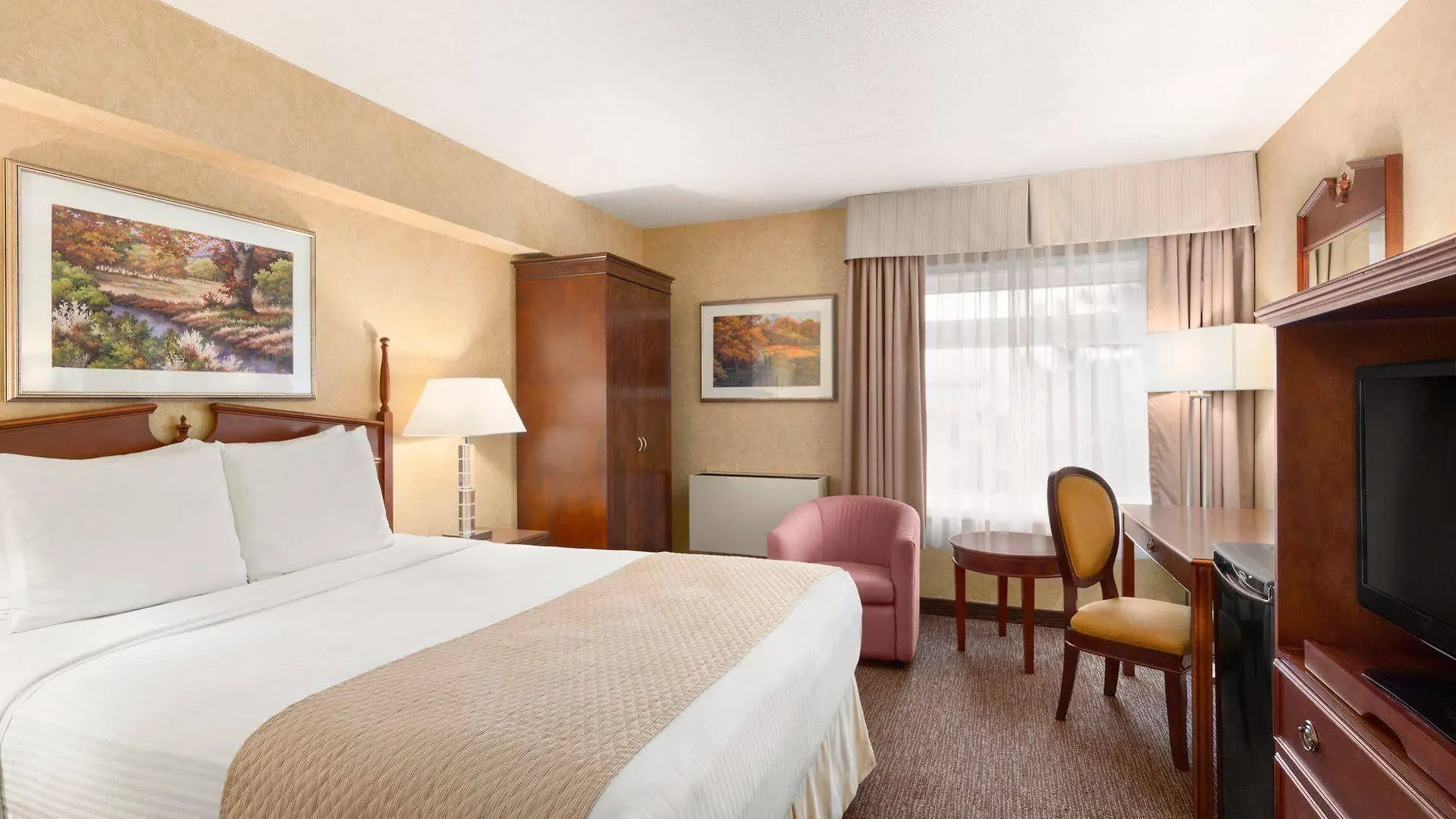 Days Inn By Wyndham Toronto West Mississauga